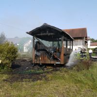 Brand einer Gartenhütte